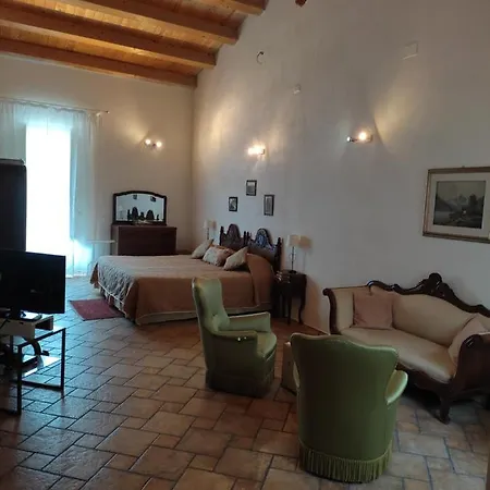 Rosa Thea * Taormina