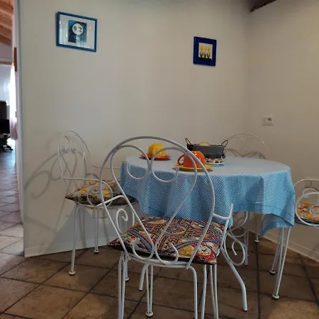 Apartament Rosa Thea *