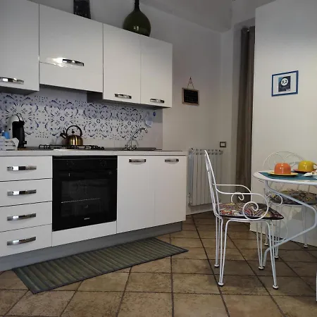 Rosa Thea * Taormina