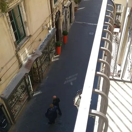 Rosa Thea Apartament *